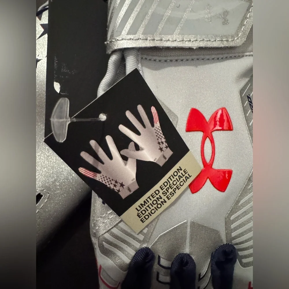 Under Armour F9 Nitro Football Gloves. Youth Small. Glue Grip. Gray. NWT - Picture 5 of 5